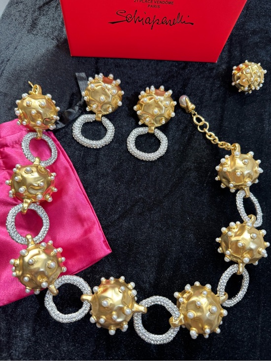 Jewelry - Schiaparelli insp Gold and Pearl Statement Necklace & Earring & Ring Set